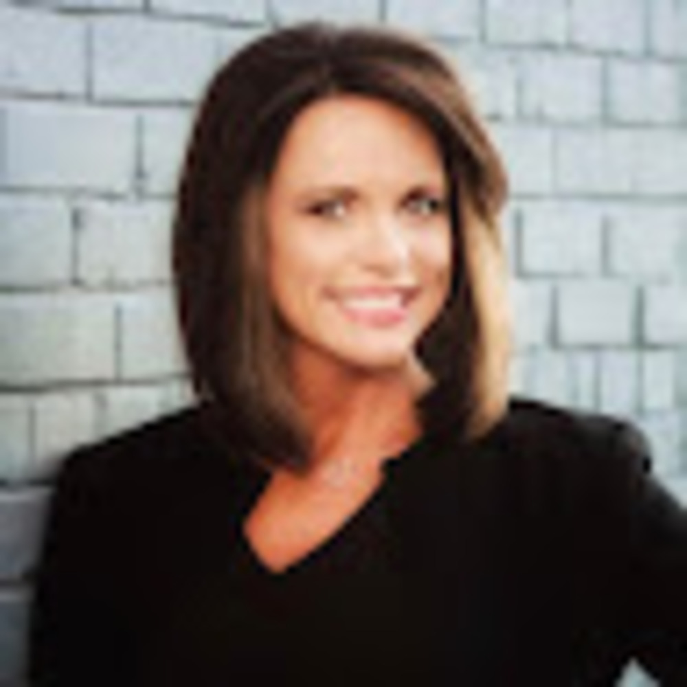 Meet your Posher, Lorie